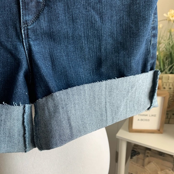 UpCycled Gloria Vanderbilt Cutoff Denim Shorts - Picture 5 of 9